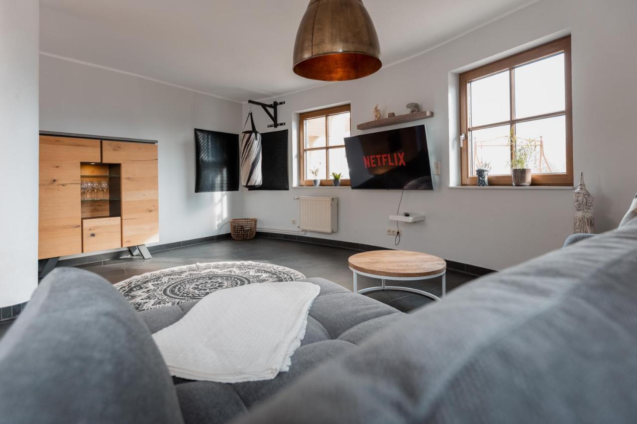 Erholung In Der Natur In Moselnaehe, King Size Bett, Netflix, Waschmaschine, Trockner Bengel Exterior foto